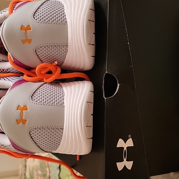 Under Armour Sneakers - Picture 4 of 4